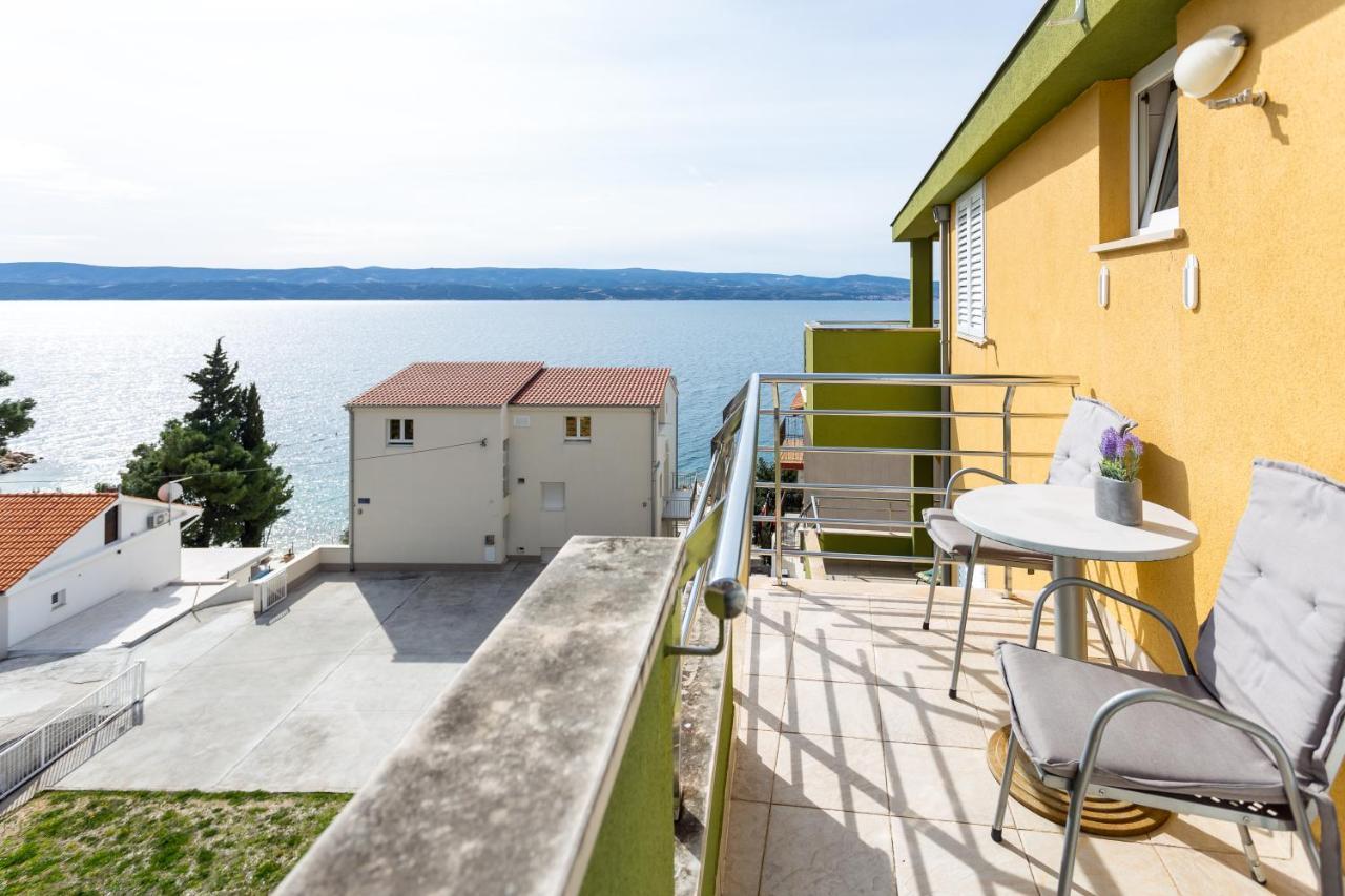 Aga Beach Suites Omiš Екстериор снимка