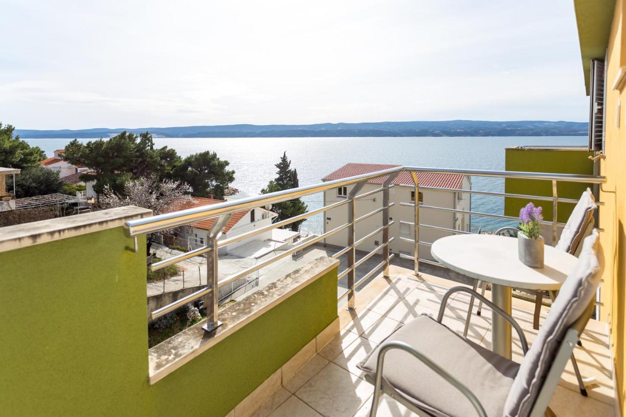 Aga Beach Suites Omiš Екстериор снимка